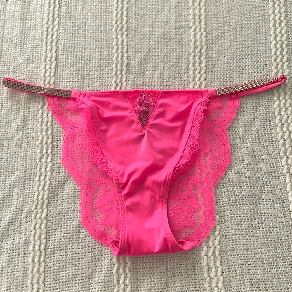 VS Shine strap panty
